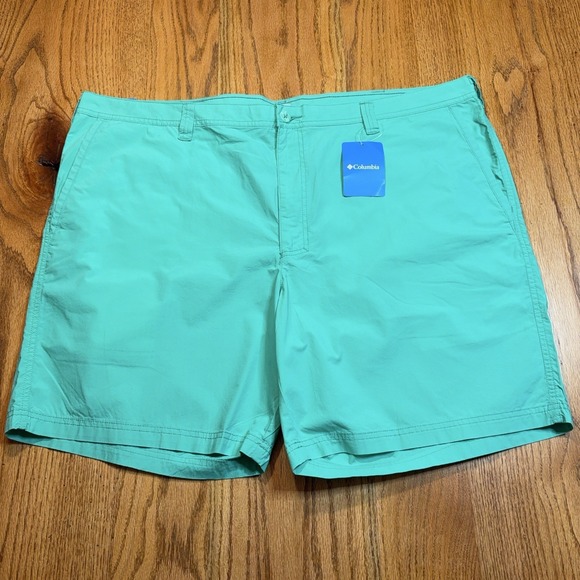 Columbia Shorts Men's 48 Casual Beige Khaki  8" Inseam Washed Out Short - Picture 1 of 7